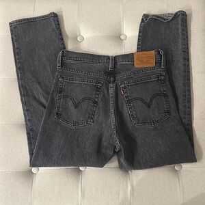 Levi's Women's Ankle & Cropped Jeans - Dark Gray